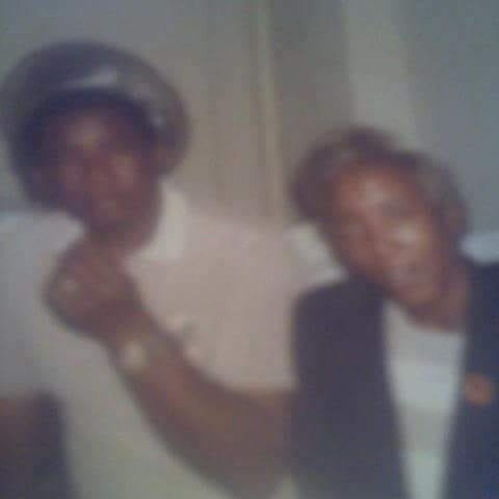 Meet your Posher, Denise